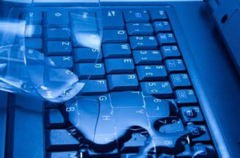 notebook sıvı teması